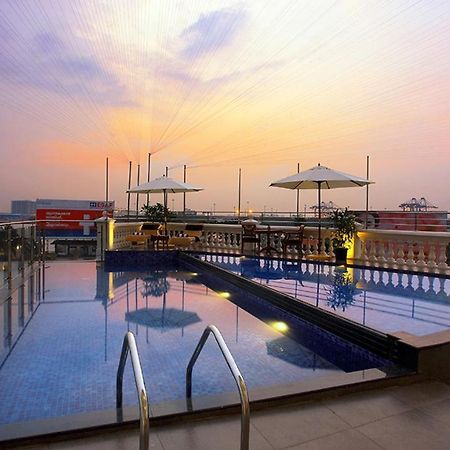 Le Maritime, Kochi By Westbridge Hotel Exterior photo
