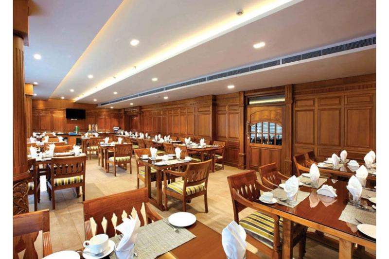 Le Maritime, Kochi By Westbridge Hotel Exterior photo