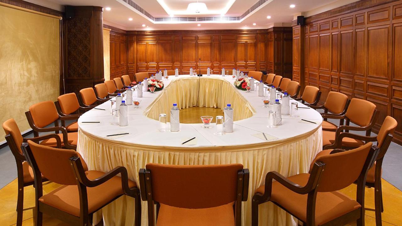 Le Maritime, Kochi By Westbridge Hotel Exterior photo