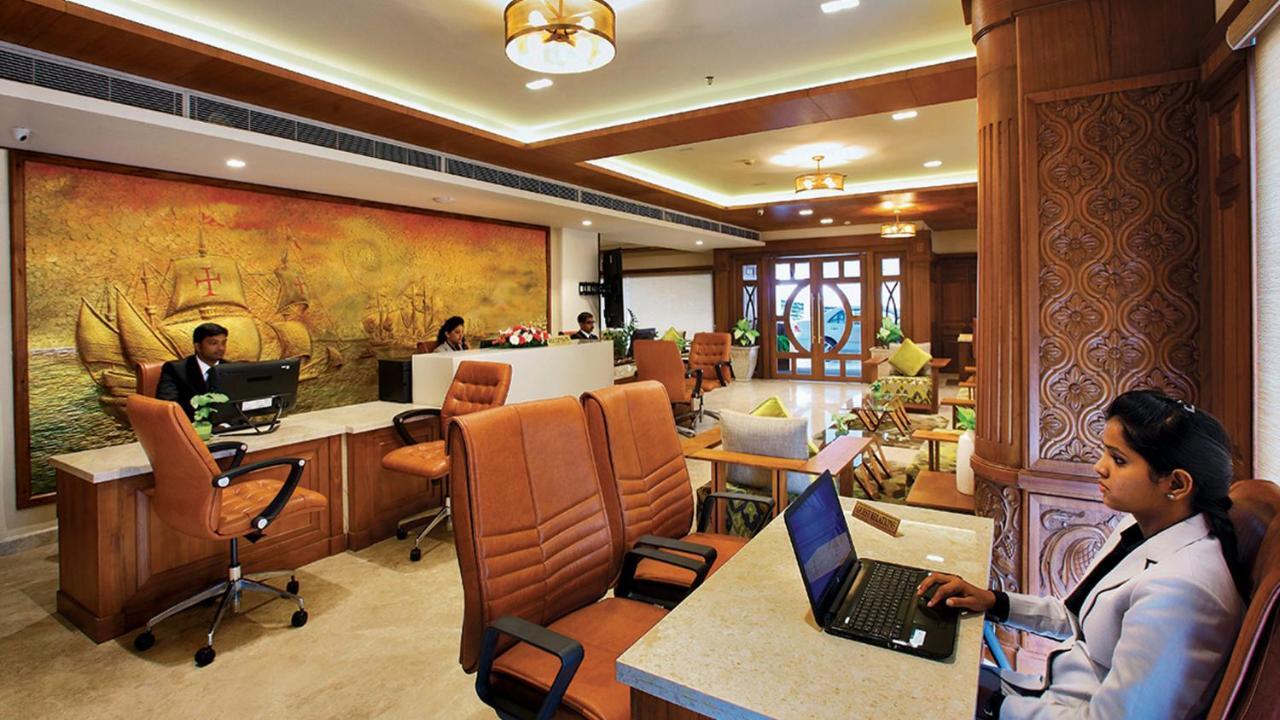 Le Maritime, Kochi By Westbridge Hotel Exterior photo
